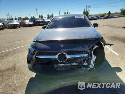 Piąte zdjęcie samochodu w środku: 2019 MERCEDES-BENZ A 220 VIN:WDD3G4EB7KW016194 - miniatura