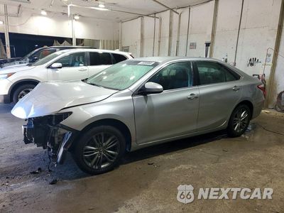 2015 TOYOTA CAMRY SE 4T1BF1FK2FU922675 - główne zdjęcie licytacji z USA - miniatura
