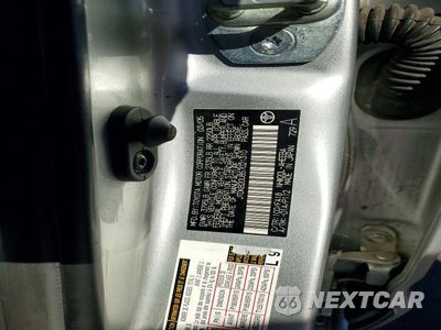 Zdjęcie 12 z 12 samochodu: 2005 TOYOTA PRIUS BASE VIN:JTDKB20U857021310 - miniatura