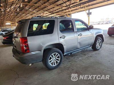 Trzecie zdjęcie samochodu z tyłu: 2013 CHEVROLET TAHOE K1500 LS VIN:1GNSKAE03DR178818 - miniatura