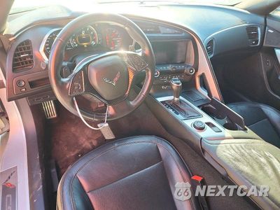 Zdjęcie 8 z 12 samochodu: 2015 CHEVROLET CORVETTE STINGRAY 1LT VIN:1G1YB2D70F5124550 - miniatura