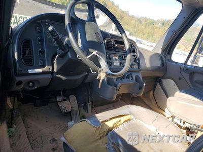 Zdjęcie 8 z 13 samochodu: 2019 FREIGHTLINER M2 106 MEDIUM DUTY VIN:1FVACWFD6KHKG1663 - miniatura