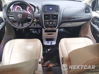 Zdjęcie 8 z 12 samochodu: 2019 DODGE GRAND CARAVAN SE VIN:2C4RDGBG9KR778207 - miniatura