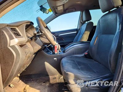 Zdjęcie 7 z 13 samochodu: 2015 TOYOTA HIGHLANDER LE VIN:5TDZARFH1FS013173 - miniatura