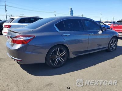 Trzecie zdjęcie samochodu z tyłu: 2017 HONDA ACCORD SPORT VIN:1HGCR2F54HA115547 - miniatura