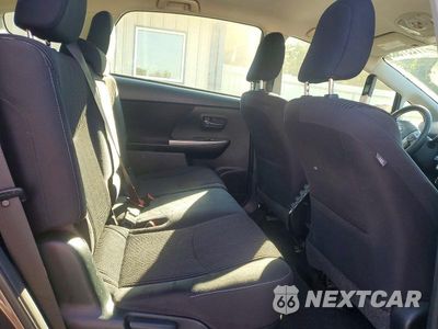 Zdjęcie 11 z 13 samochodu: 2016 TOYOTA PRIUS V THREE VIN:JTDZN3EU1GJ049718 - miniatura