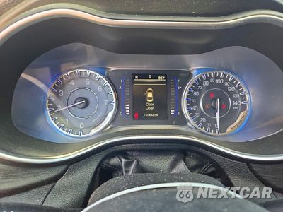 Zdjęcie 9 z 12 samochodu: 2015 CHRYSLER 200 LIMITED VIN:1C3CCCAB2FN585976 - miniatura