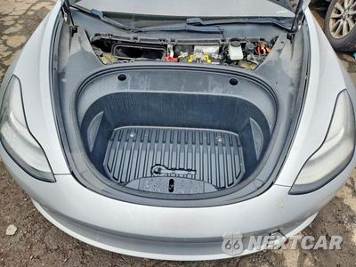 Zdjęcie 11 z 12 samochodu: 2018 TESLA MODEL 3 VIN:5YJ3E1EB0JF065075 - miniatura