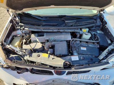 Zdjęcie 11 z 12 samochodu: 2015 TOYOTA PRIUS TWO VIN:JTDKN3DU9F0416422 - miniatura