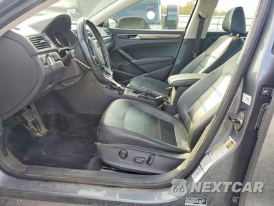 Zdjęcie 7 z 12 samochodu: 2016 VOLKSWAGEN PASSAT SE VIN:1VWBT7A33GC047904 - miniatura