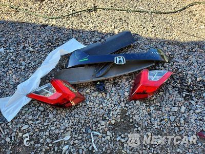 Zdjęcie 12 z 13 samochodu: 2017 HONDA CIVIC EX VIN:2HGFC2F72HH554067 - miniatura