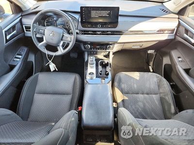 Zdjęcie 8 z 14 samochodu: 2025 MITSUBISHI OUTLANDER ES VIN:JA4J4UA82SZ028427 - miniatura