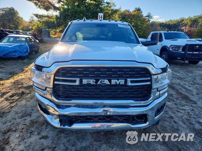 Piąte zdjęcie samochodu w środku: 2022 RAM 3500 VIN:3C7WRTCLXNG246048 - miniatura