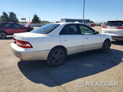 Trzecie zdjęcie samochodu z tyłu: 2000 LEXUS ES 300 VIN:JT8BF28G7Y5102509 - miniatura