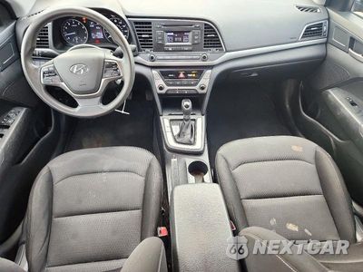 Zdjęcie 8 z 12 samochodu: 2018 HYUNDAI ELANTRA SE VIN:5NPD74LF9JH299741 - miniatura