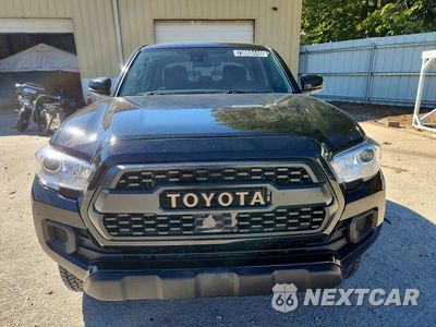 Piąte zdjęcie samochodu w środku: 2023 TOYOTA TACOMA TRAIL SPECIAL EDITION VIN:3TMCZ5AN3PM621265 - miniatura