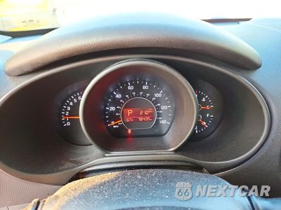 Zdjęcie 9 z 12 samochodu: 2015 KIA SOUL BASE VIN:KNDJN2A25F7178245 - miniatura