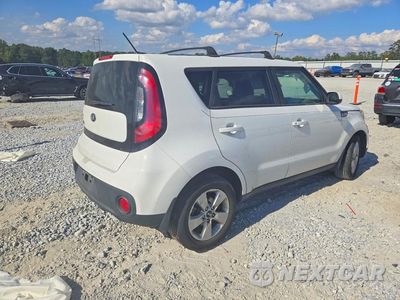 Trzecie zdjęcie samochodu z tyłu: 2017 KIA SOUL BASE VIN:KNDJN2A2XH7456138 - miniatura