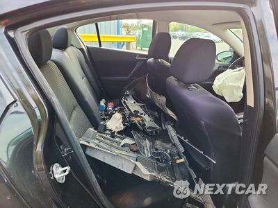 Zdjęcie 10 z 13 samochodu: 2012 MAZDA 3 I VIN:JM1BL1UG5C1577652 - miniatura