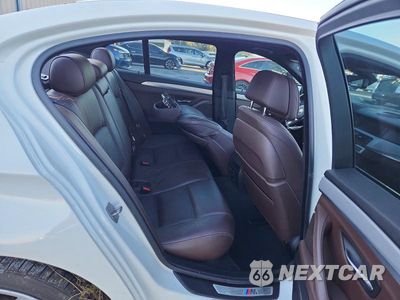 Zdjęcie 10 z 12 samochodu: 2016 BMW 550 XI VIN:WBAKP9C54GG587432 - miniatura