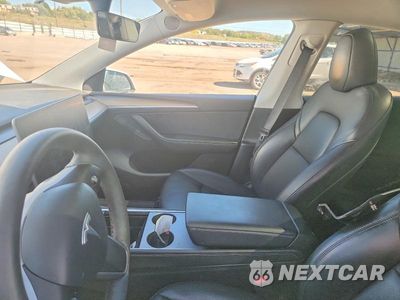 Zdjęcie 7 z 12 samochodu: 2023 TESLA MODEL Y VIN:7SAYGDEE1PA082990 - miniatura