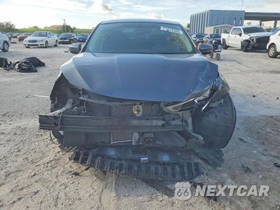 Piąte zdjęcie samochodu w środku: 2018 NISSAN SENTRA SV VIN:3N1AB7AP2JL635702 - miniatura