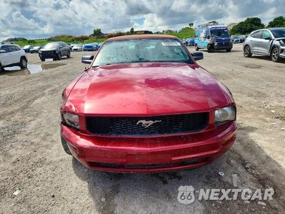 Piąte zdjęcie samochodu w środku: 2007 FORD MUSTANG VIN:1ZVHT84N675207470 - miniatura