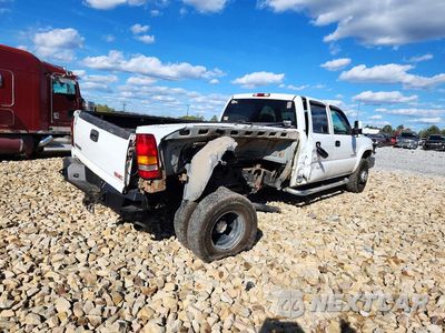 Trzecie zdjęcie samochodu z tyłu: 2004 GMC NEW SIERRA K3500 VIN:1GTJK33214F248175 - miniatura