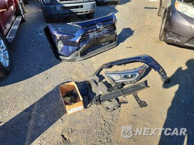 Zdjęcie 13 z 14 samochodu: 2019 TOYOTA RAV4 LIMITED VIN:JTMDWRFV3KD007849 - miniatura