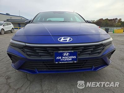 Piąte zdjęcie samochodu w środku: 2025 HYUNDAI ELANTRA SEL SPORT VIN:KMHLM4DG7SU941534 - miniatura