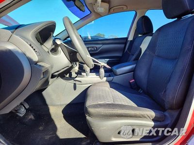 Zdjęcie 7 z 13 samochodu: 2016 NISSAN ALTIMA 2.5 S VIN:1N4AL3AP8GN319562 - miniatura