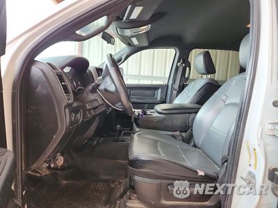 Zdjęcie 7 z 12 samochodu: 2023 RAM 2500 TRADESMAN VIN:3C6UR5HJ7PG566574 - miniatura