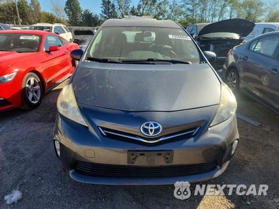Piąte zdjęcie samochodu w środku: 2012 TOYOTA PRIUS V THREE VIN:JTDZN3EU6C3033688 - miniatura