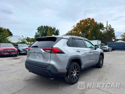 Czwarte zdjęcie samochodu z boku: 2019 TOYOTA RAV4 LE VIN:2T3F1RFV9KC040947 - miniatura