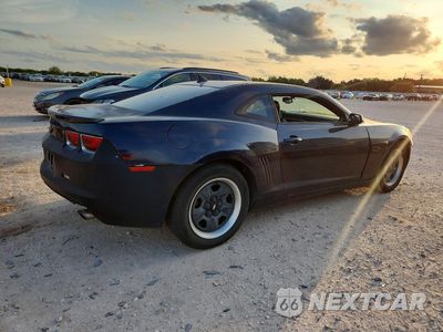 Trzecie zdjęcie samochodu z tyłu: 2012 CHEVROLET CAMARO LS VIN:2G1FA1E31C9184657 - miniatura
