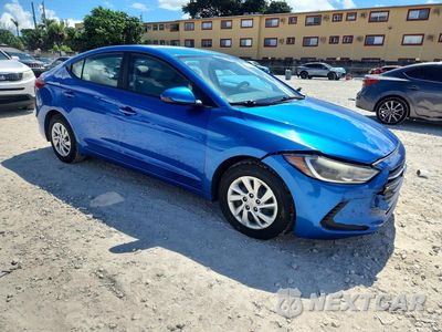 Czwarte zdjęcie samochodu z boku: 2017 HYUNDAI ELANTRA SE VIN:KMHD74LF1HU330721 - miniatura