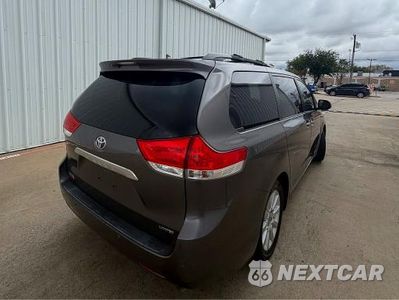 Czwarte zdjęcie samochodu z boku: 2012 TOYOTA SIENNA LIMITED 7-PASSENGER VIN:5TDYK3DC9CS180986 - miniatura