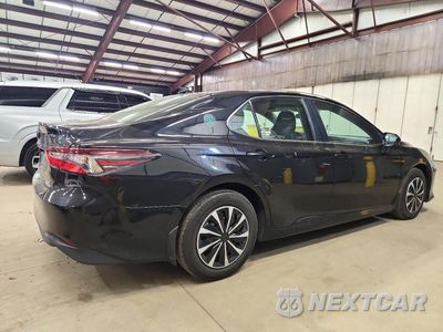 Trzecie zdjęcie samochodu z tyłu: 2023 TOYOTA CAMRY LE VIN:4T1C31AK5PU055309 - miniatura