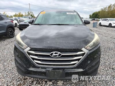 Piąte zdjęcie samochodu w środku: 2017 HYUNDAI TUCSON SE VIN:KM8J23A48HU494898 - miniatura