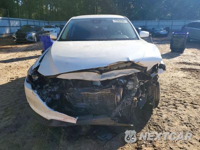 Piąte zdjęcie samochodu w środku: 2018 MAZDA CX-5 SPORT VIN:JM3KFABM4J1454655 - miniatura