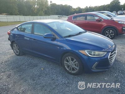 Czwarte zdjęcie samochodu z boku: 2017 HYUNDAI ELANTRA SE VIN:5NPD84LF3HH108161 - miniatura