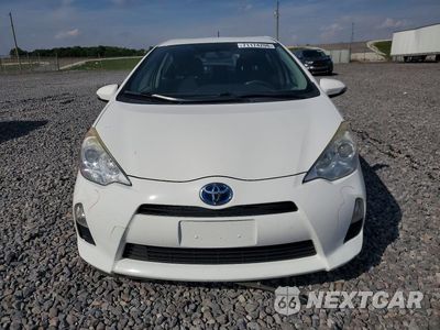 Piąte zdjęcie samochodu w środku: 2013 TOYOTA PRIUS C TWO VIN:JTDKDTB3XD1557052 - miniatura
