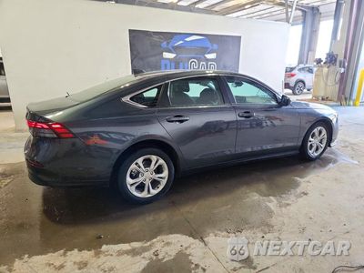 Trzecie zdjęcie samochodu z tyłu: 2026 HONDA ACCORD LX VIN:1HGCY1F22TA053464 - miniatura