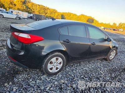 Trzecie zdjęcie samochodu z tyłu: 2016 KIA FORTE LX VIN:KNAFK4A60G5469498 - miniatura