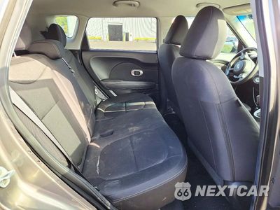 Zdjęcie 10 z 13 samochodu: 2015 KIA SOUL BASE VIN:KNDJN2A27F7133419 - miniatura