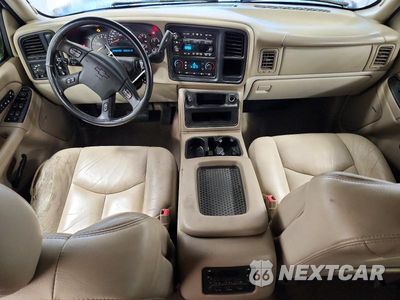 Zdjęcie 8 z 13 samochodu: 2004 CHEVROLET TAHOE LT VIN:1GNEK13Z84R171572 - miniatura