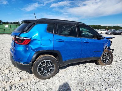 Trzecie zdjęcie samochodu z tyłu: 2026 JEEP COMPASS TRAILHAWK VIN:3C4NJDDN4TT173995 - miniatura