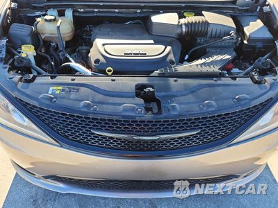 Zdjęcie 12 z 13 samochodu: 2018 CHRYSLER PACIFICA TOURING L VIN:2C4RC1BG4JR287168 - miniatura