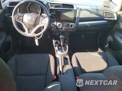 Zdjęcie 8 z 13 samochodu: 2016 HONDA FIT EX VIN:JHMGK5H7XGX032543 - miniatura