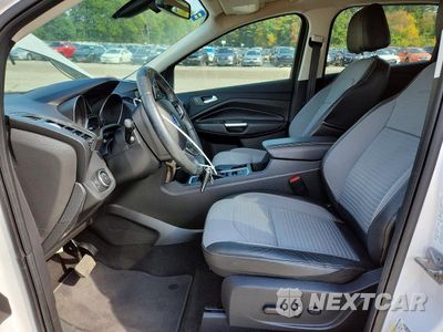 Zdjęcie 7 z 14 samochodu: 2017 FORD ESCAPE TITANIUM VIN:1FMCU9JD7HUD01601 - miniatura
